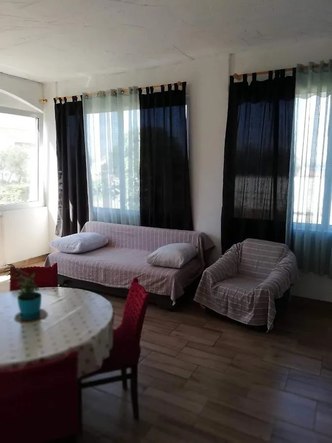 Apartment Tkon 5827B 0*,  Croatia