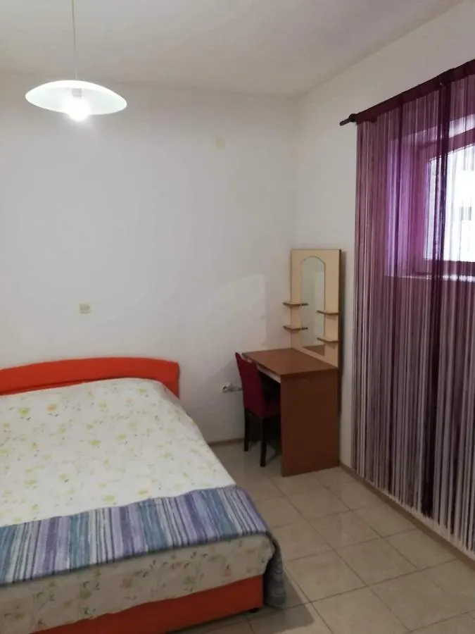 Apartment Tkon 5827B