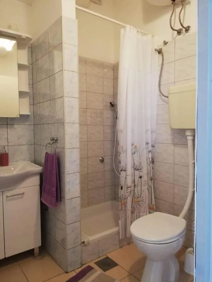 Apartment Tkon 5827B